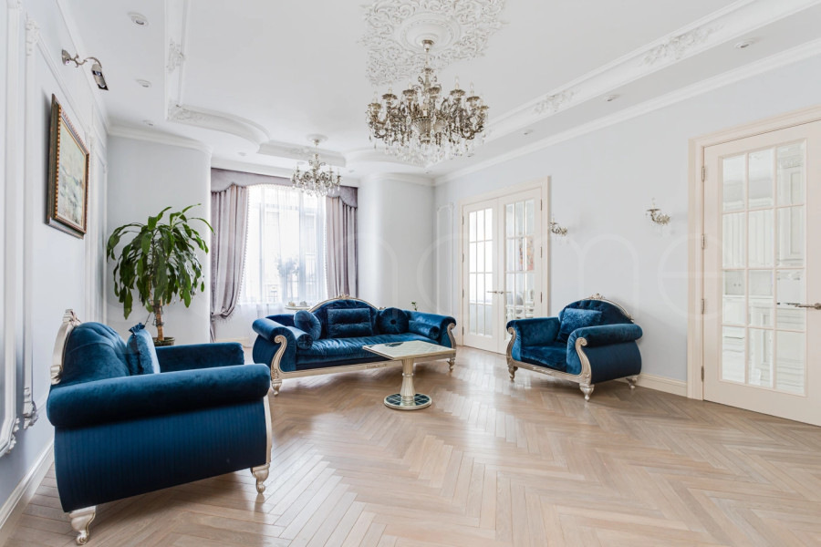 Продажа квартиры площадью 198.2 м² 3 этаж в Сеченовский переулок 7 по адресу Пречистенка, Сеченовский пер. 7